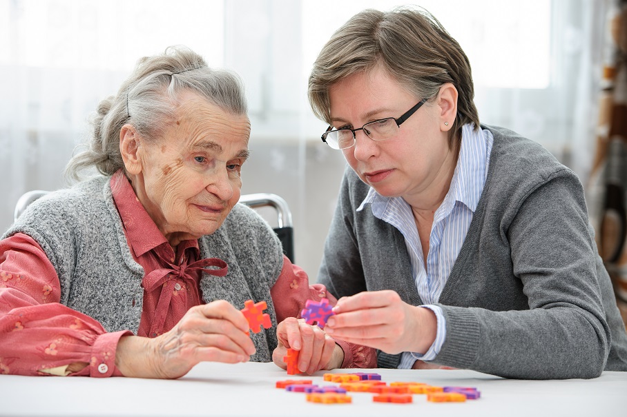Get Home Care for Dementia Provided by Familiar People